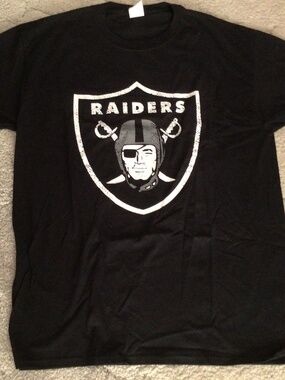 NFL Raiders tshirt